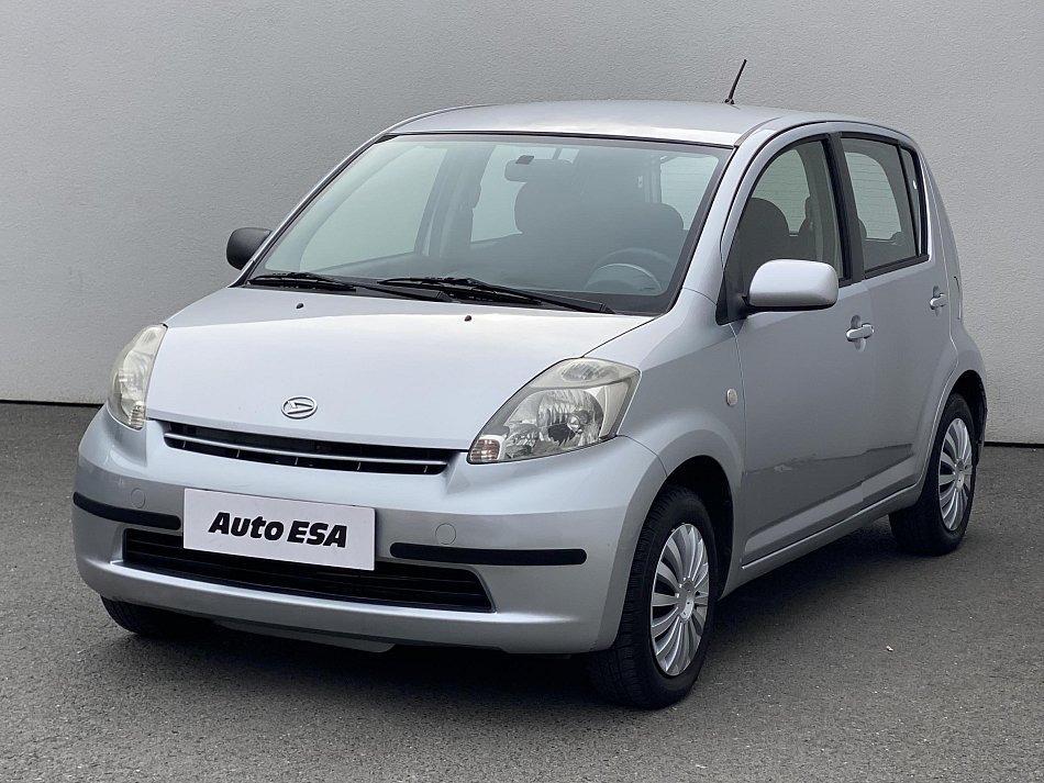 Daihatsu Sirion 1.0i 