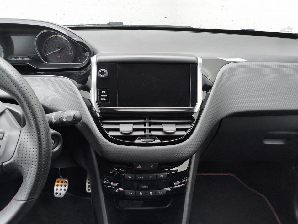 Peugeot 2008 1.2 PT GT Line
