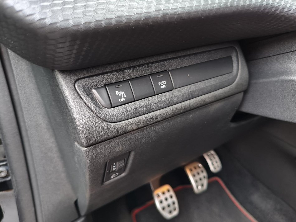 Peugeot 2008 1.2 PT GT Line