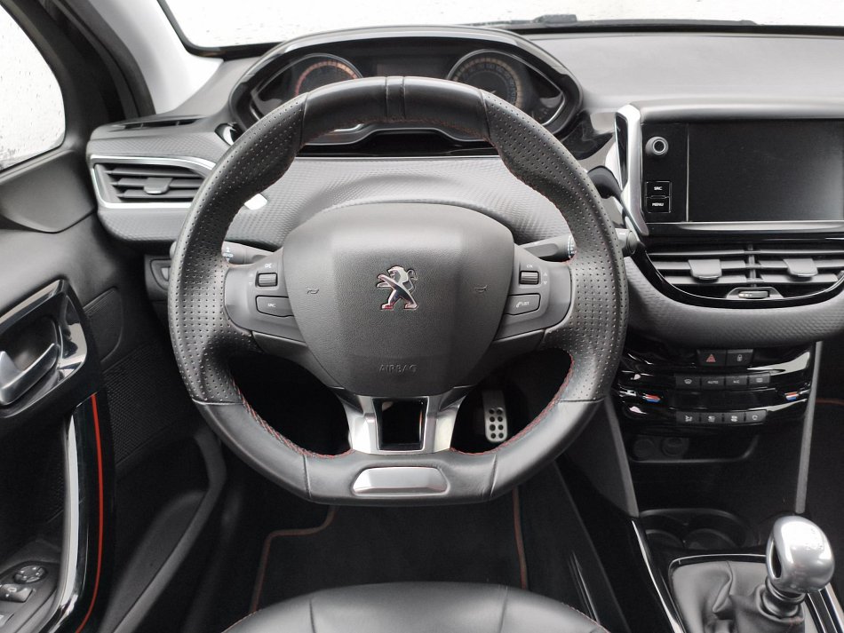 Peugeot 2008 1.2 PT GT Line