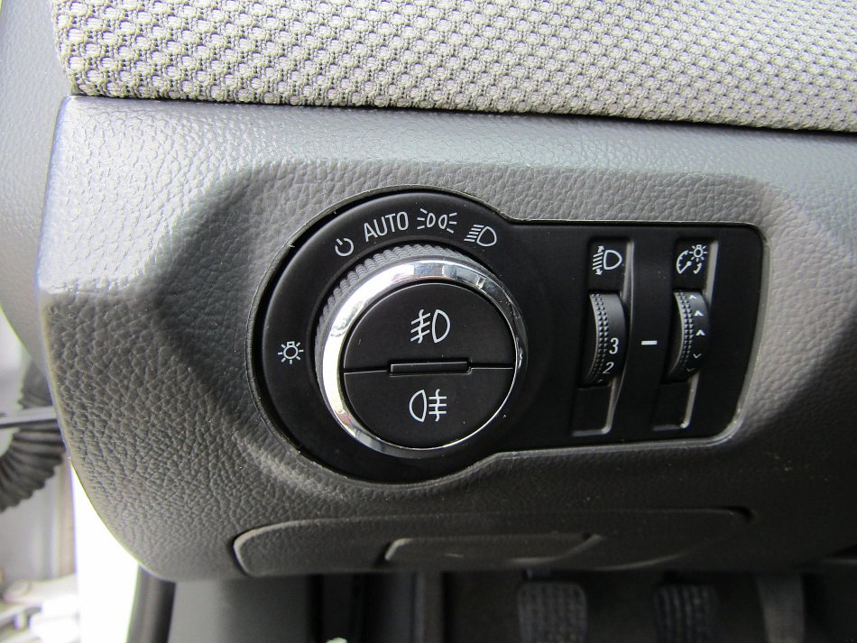 Chevrolet Cruze 1.8i 