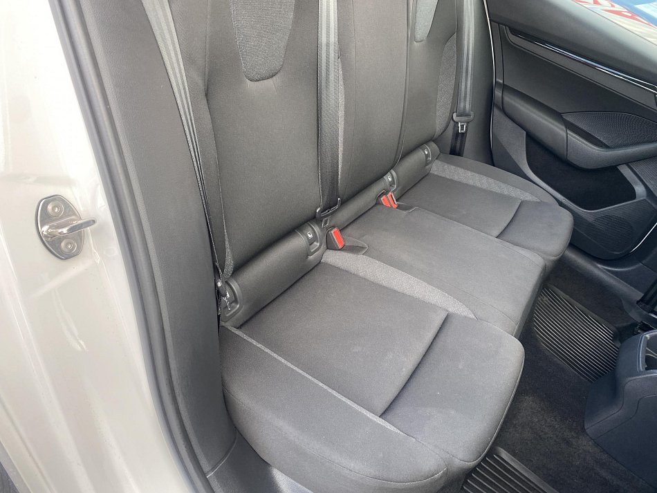 Škoda Octavia IV 1.5 TSi Active