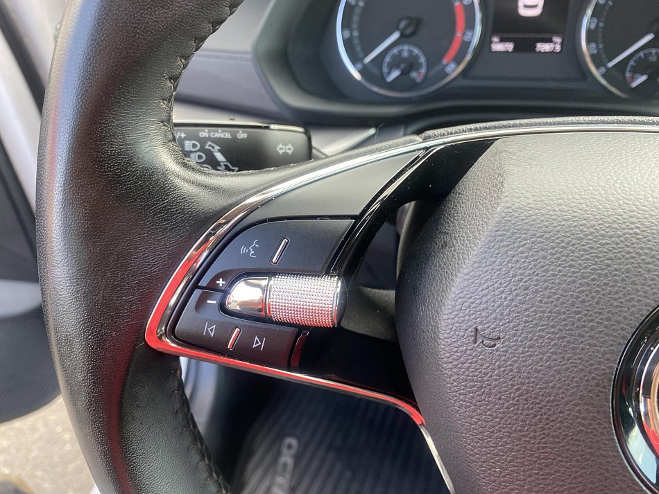 Škoda Octavia IV 1.5 TSi Active