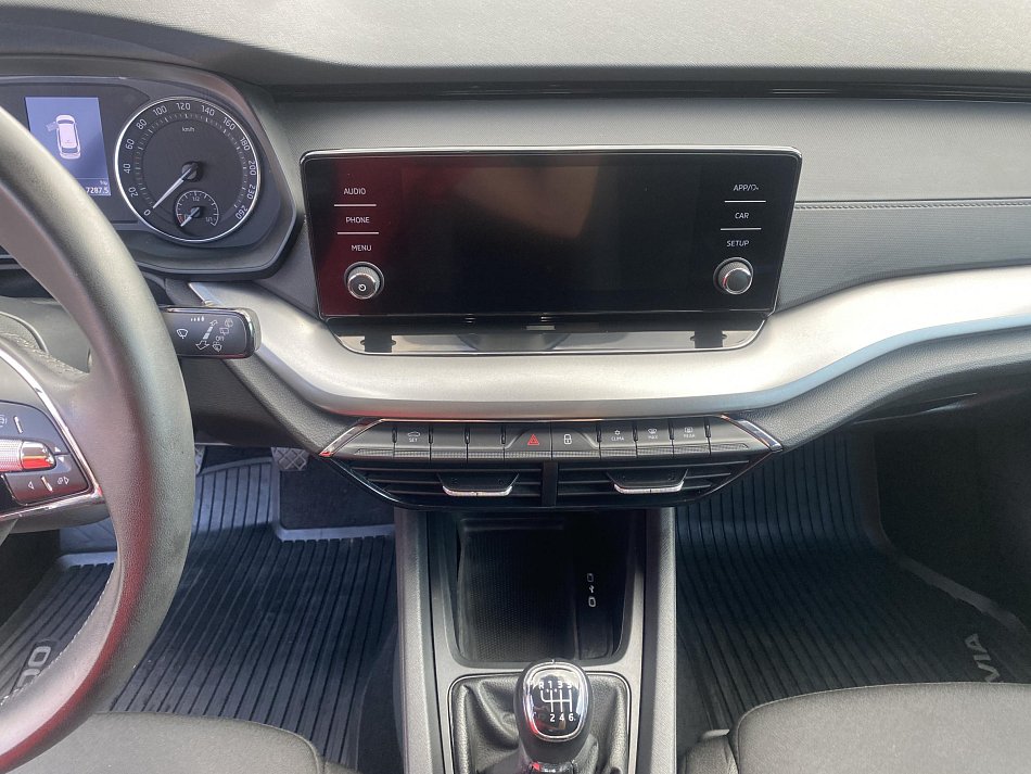 Škoda Octavia IV 1.5 TSi Active