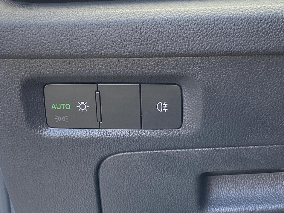 Škoda Octavia IV 1.5 TSi Active