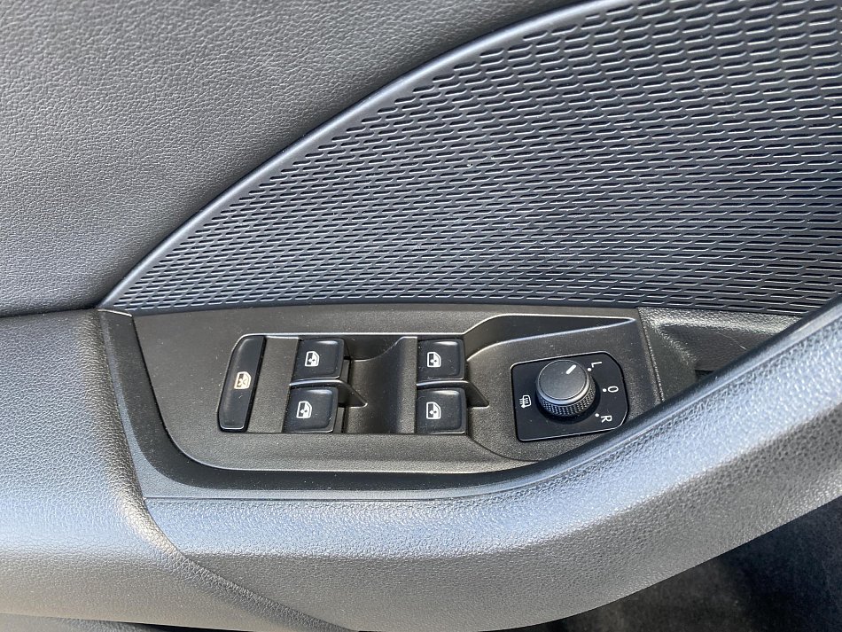 Škoda Octavia IV 1.5 TSi Active