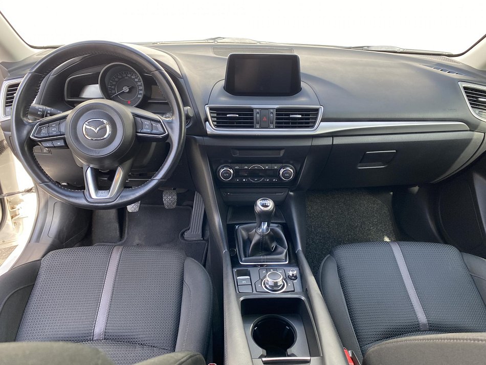 Mazda 3 2.0i 