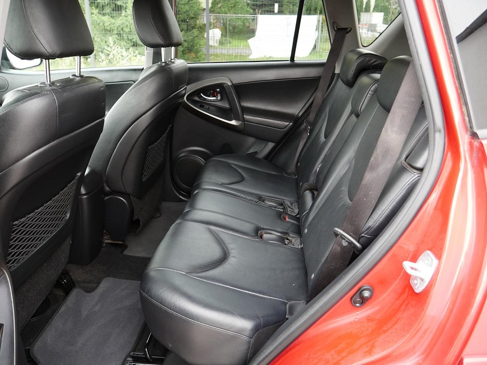 Toyota RAV4 2.2D 