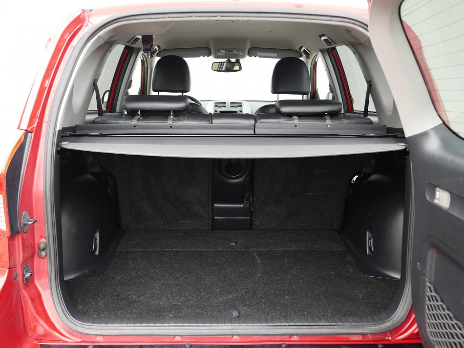 Toyota RAV4 2.2D 