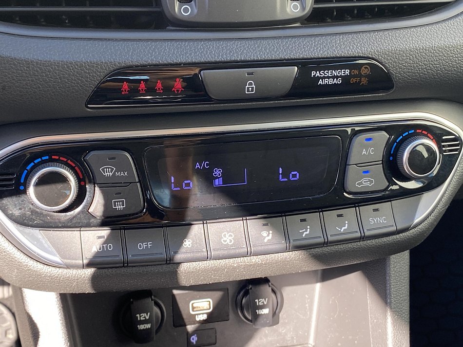 Hyundai I30 1.5 T-GDi Family