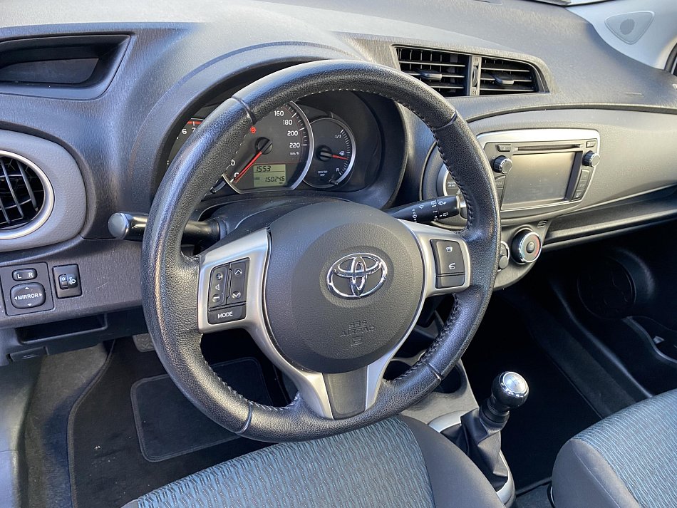 Toyota Yaris 1.0VVT-i 