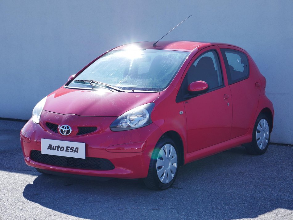 Toyota Aygo 1.0i 