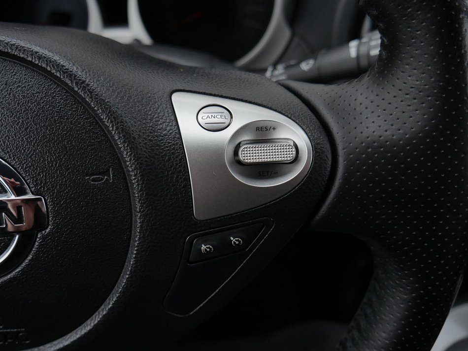 Nissan Juke 1.6 i Tekna