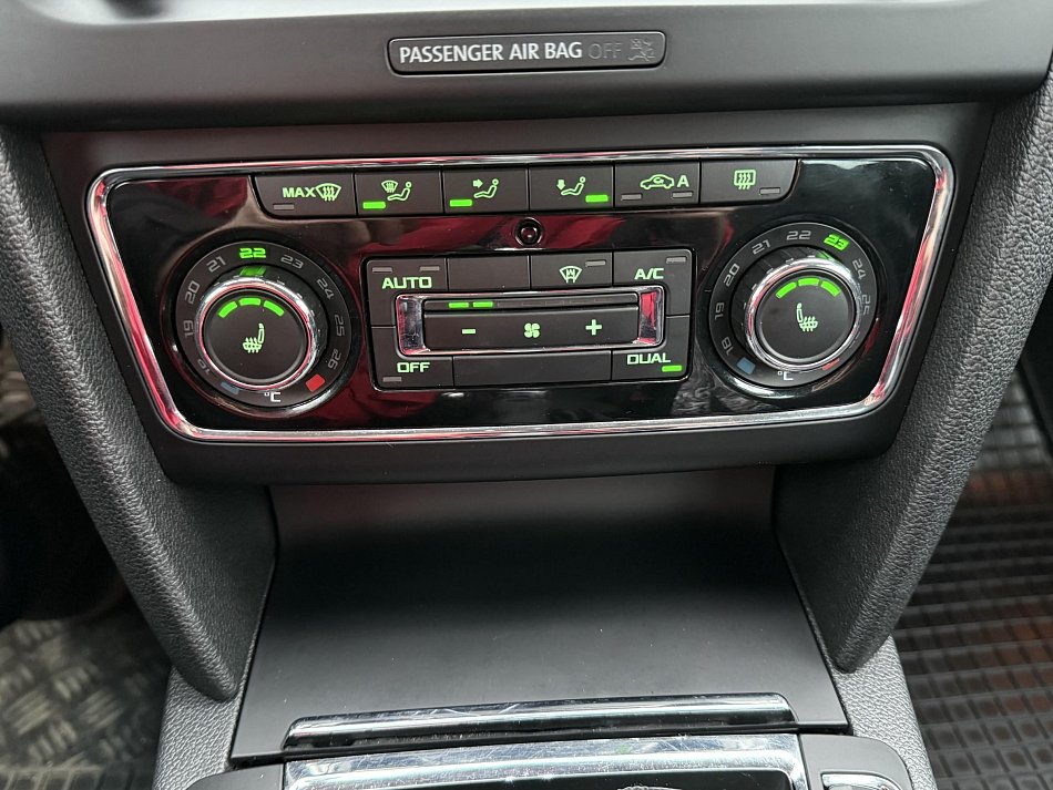 Škoda Superb II 2.0 TDi Elegance 4x4