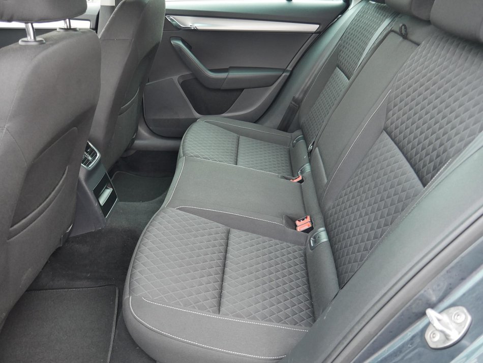 Škoda Octavia III 2.0 TDi Ambition