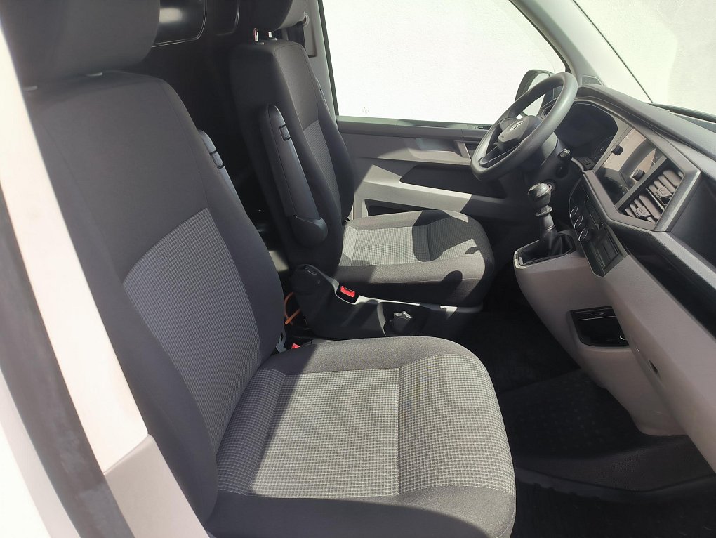 Volkswagen Transporter 2.0TDi  T6.1 L1H1