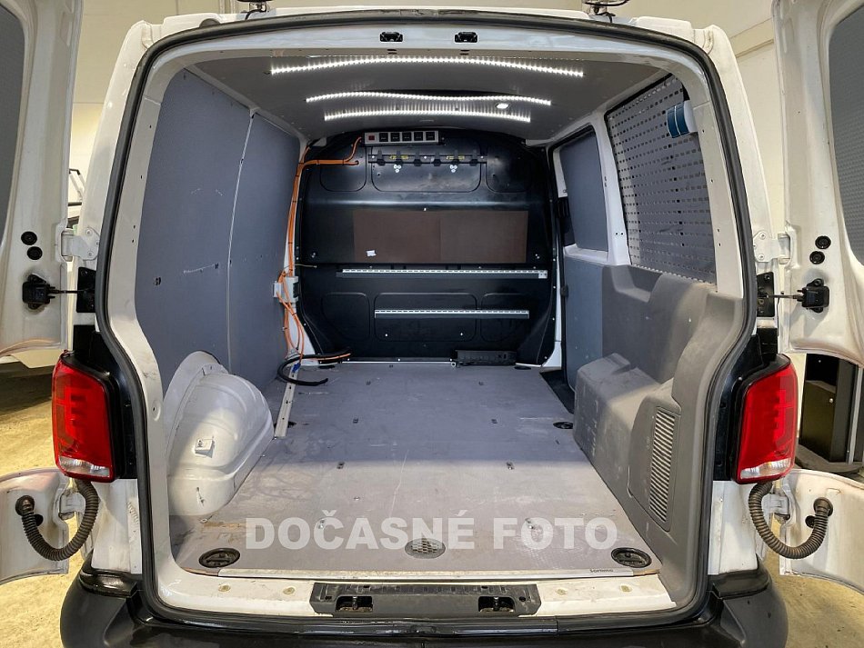 Volkswagen Transporter 2.0TDi  T6.1 L1H1