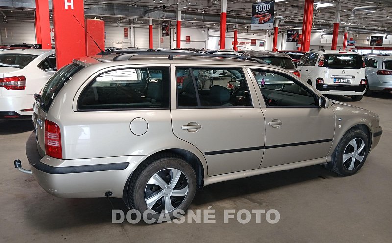 Škoda Octavia 1.6i 