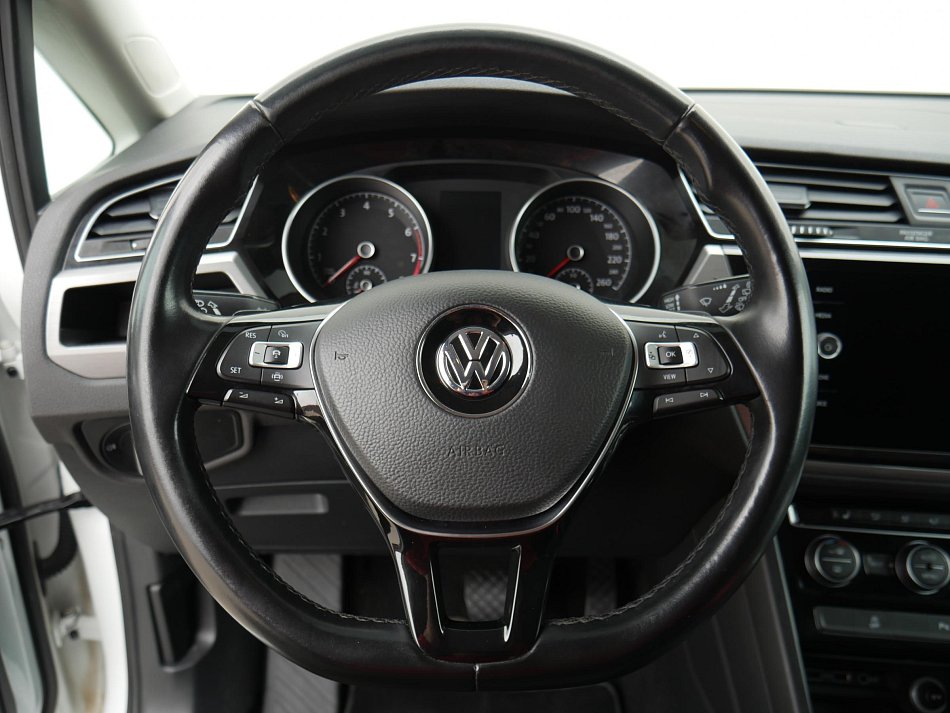 Volkswagen Touran 1.5TSi 