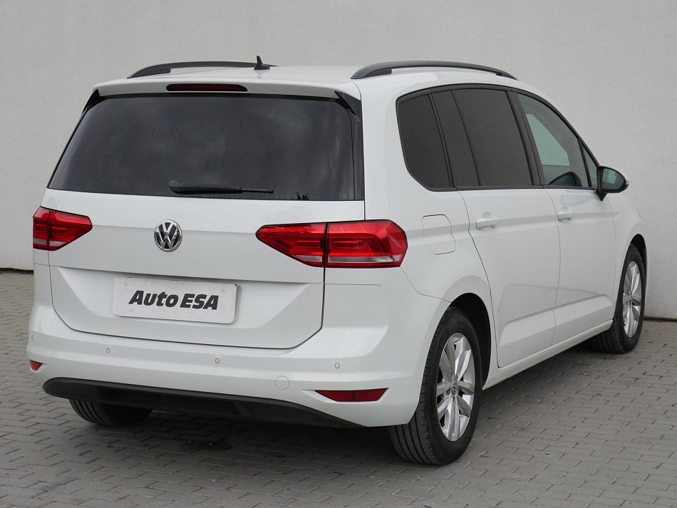 Volkswagen Touran 1.5TSi 