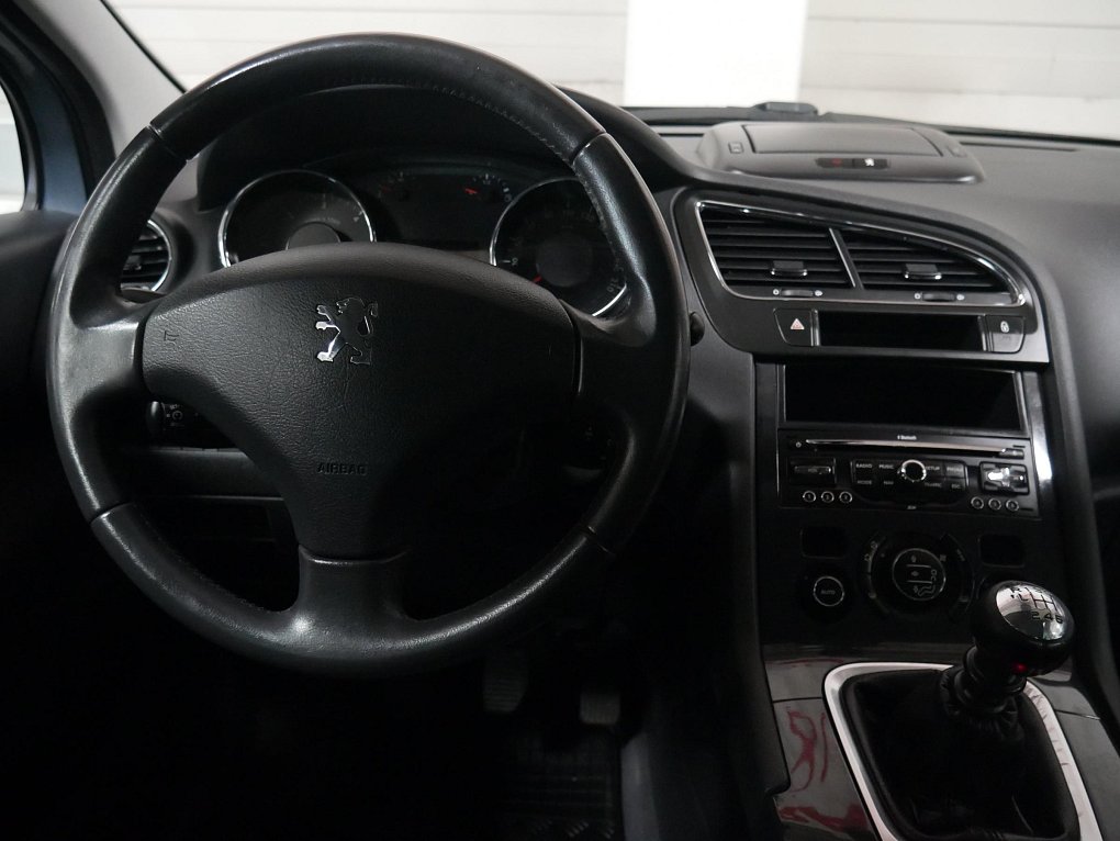 Peugeot 5008 2.0 HDi 