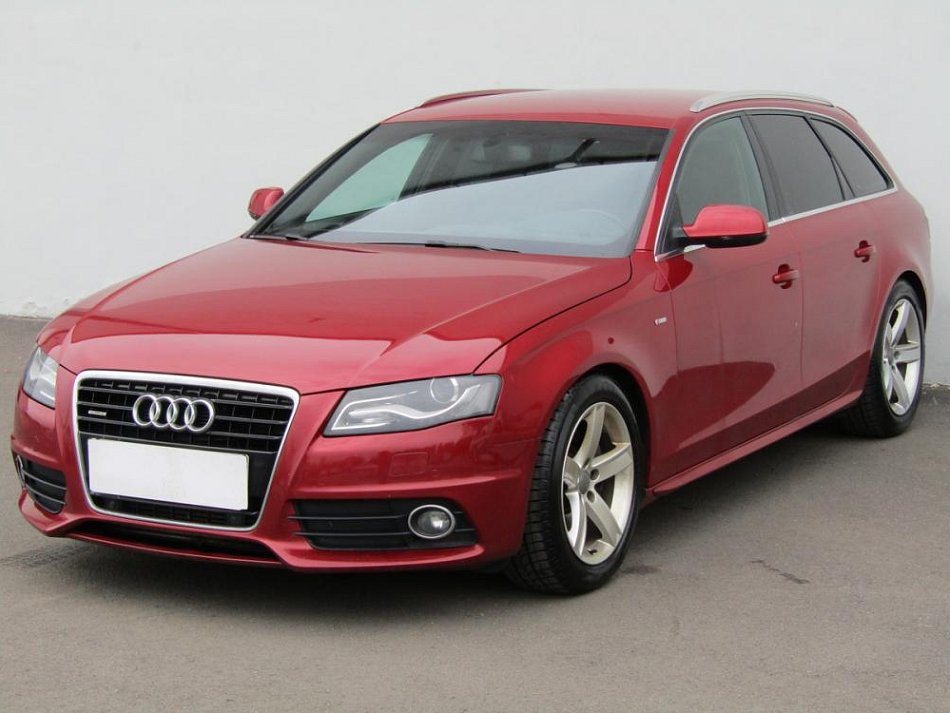 Audi A4 2.0 TDi S-line avant