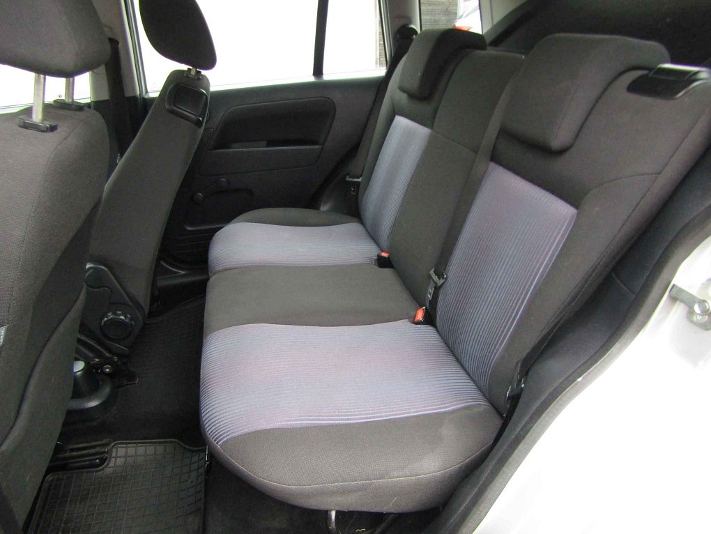 Ford Fusion 1.4 i 