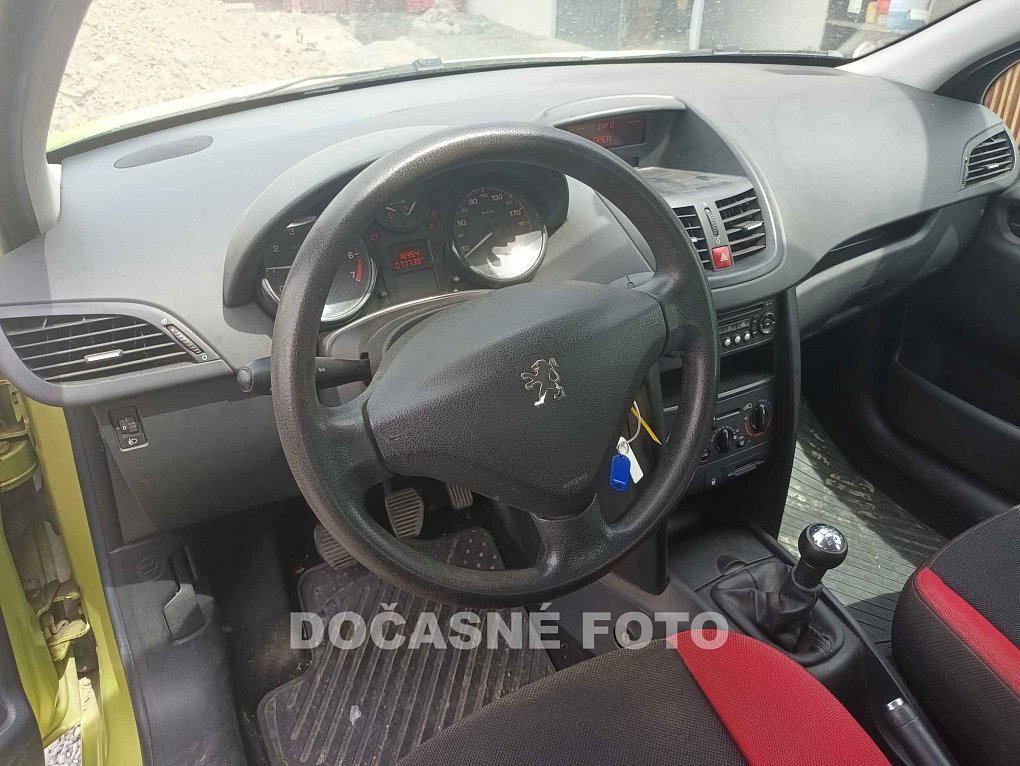Peugeot 207 1.4i 