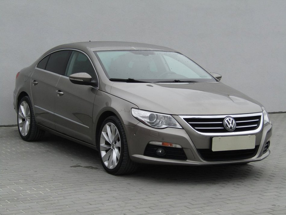 Volkswagen Passat CC 2.0 TDi 
