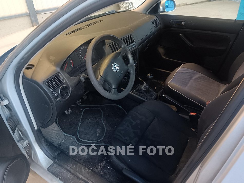 Volkswagen Golf 1.4i16V 