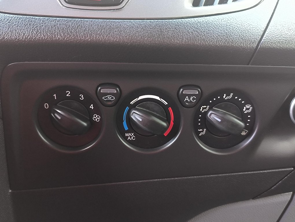 Ford Transit Custom 2.0TDCi Trend L2 9míst