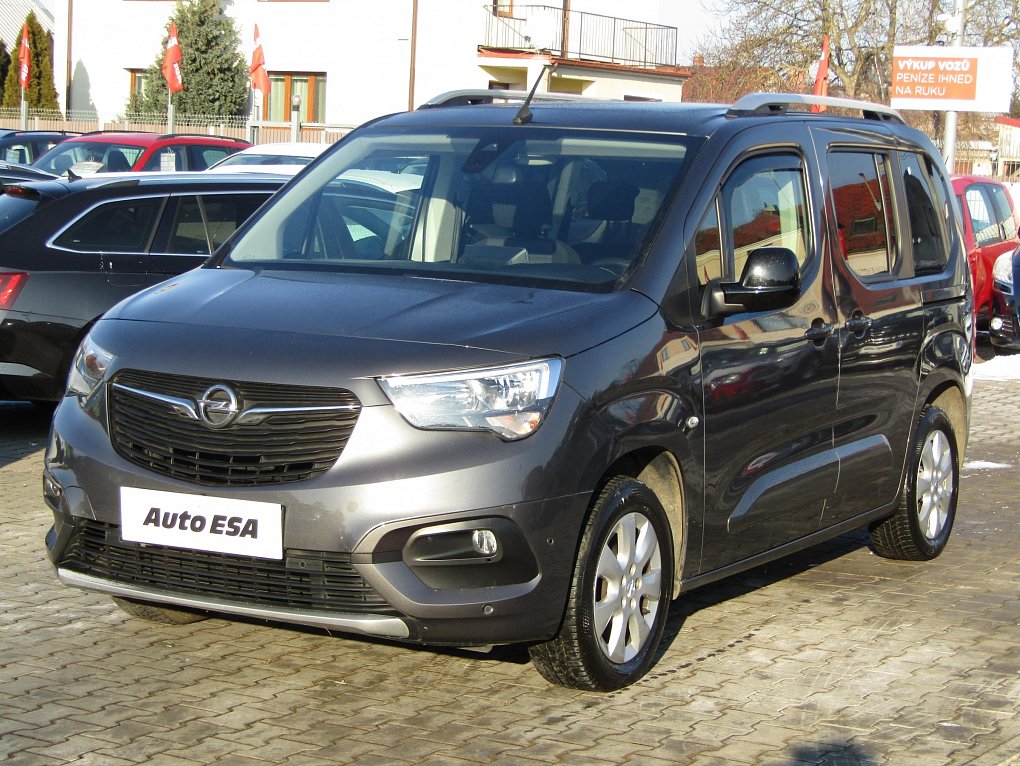 Opel Combo 1.2T Elegance