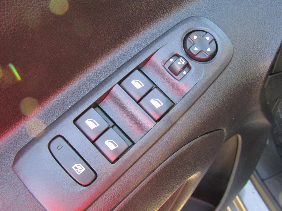 Opel Combo 1.2T Elegance