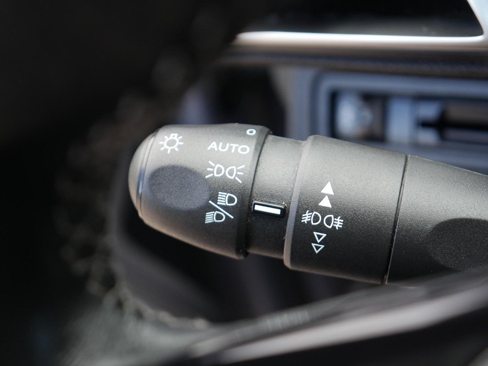 Peugeot 5008 1.2PT 