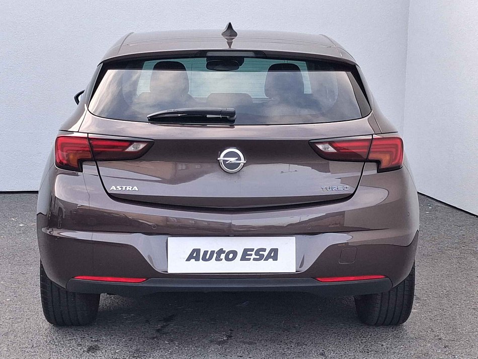 Opel Astra 1.4T Innovation