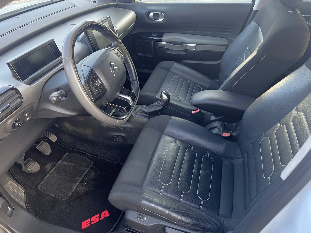 Citroën C4 Cactus 1.2PT Shine