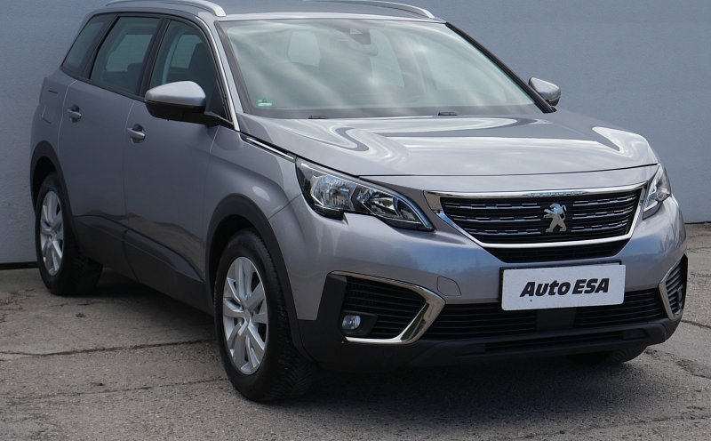Peugeot 5008 1.2PT 