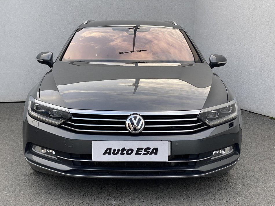 Volkswagen Passat 2.0TDi R-Line