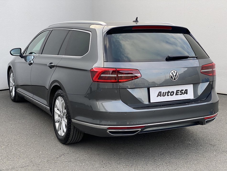 Volkswagen Passat 2.0TDi R-Line