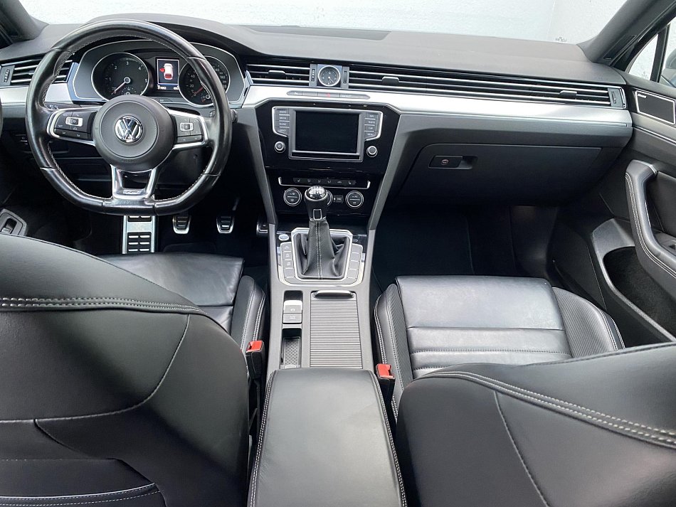Volkswagen Passat 2.0TDi R-Line