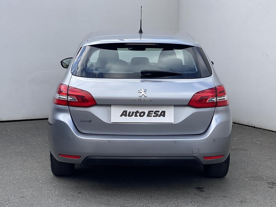 Peugeot 308 1.2i 