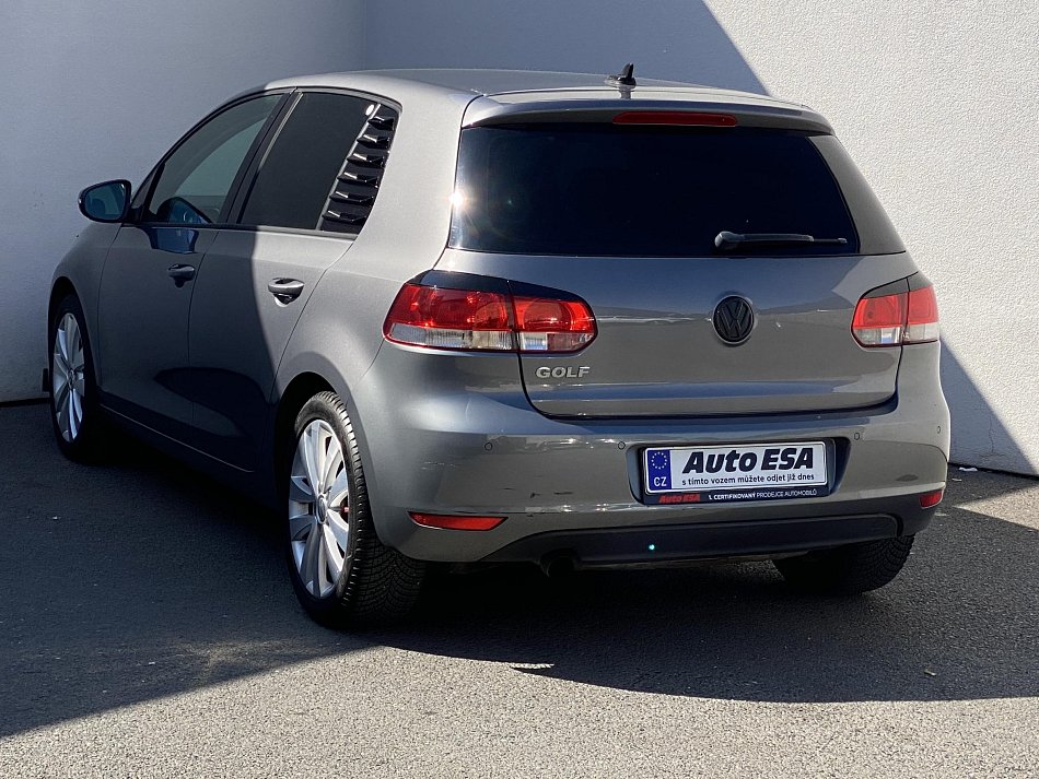 Volkswagen Golf 1.2 TSI 
