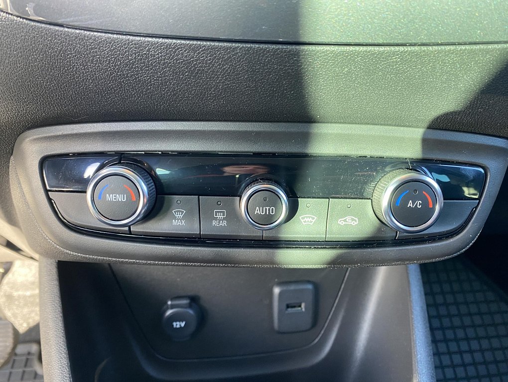 Opel Crossland 1.2 T Elegance