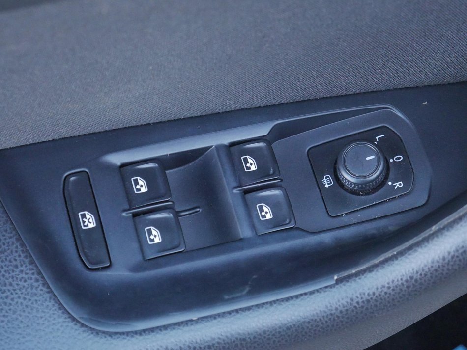 Volkswagen Passat 2.0 TDi 