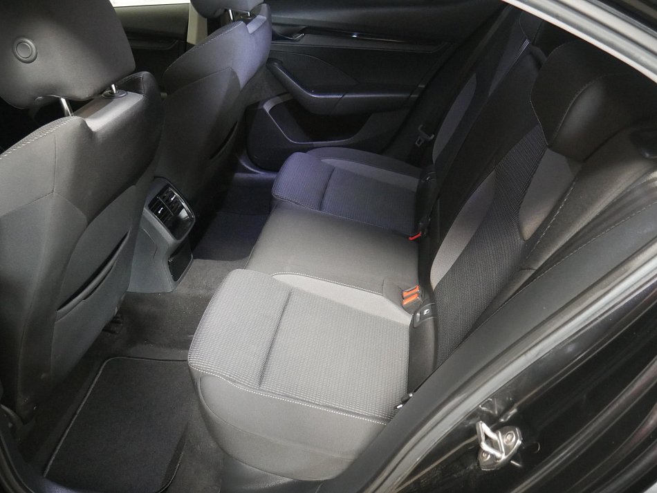 Škoda Octavia IV 2.0 TDi Style