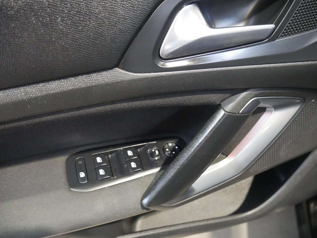 Peugeot 308 1.6 HDI  SW