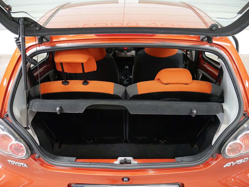 Toyota Aygo 1.0i 
