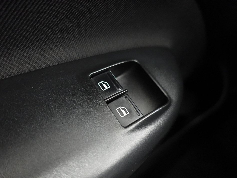 Škoda Octavia II 1.6MPi Ambiente