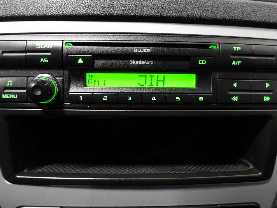 Škoda Octavia II 1.6MPi Ambiente