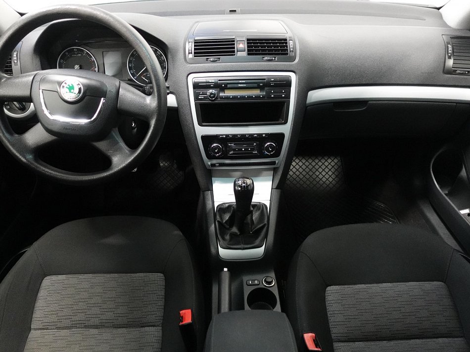 Škoda Octavia II 1.6MPi Ambiente